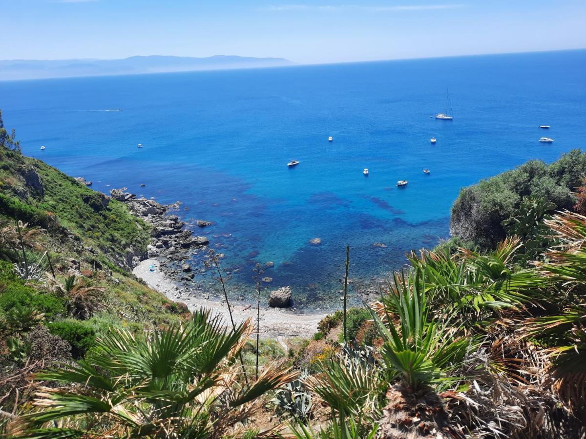 Gli Appartamenti Degli Dei Milazzo Exterior photo